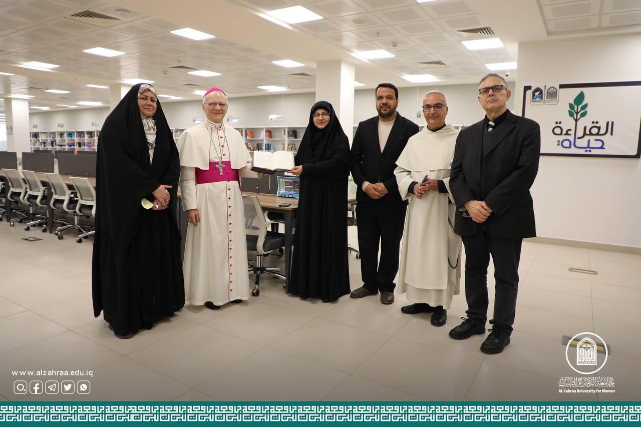 A delegation from the Vatican visits the central library at Al-Zahraa University  for Women