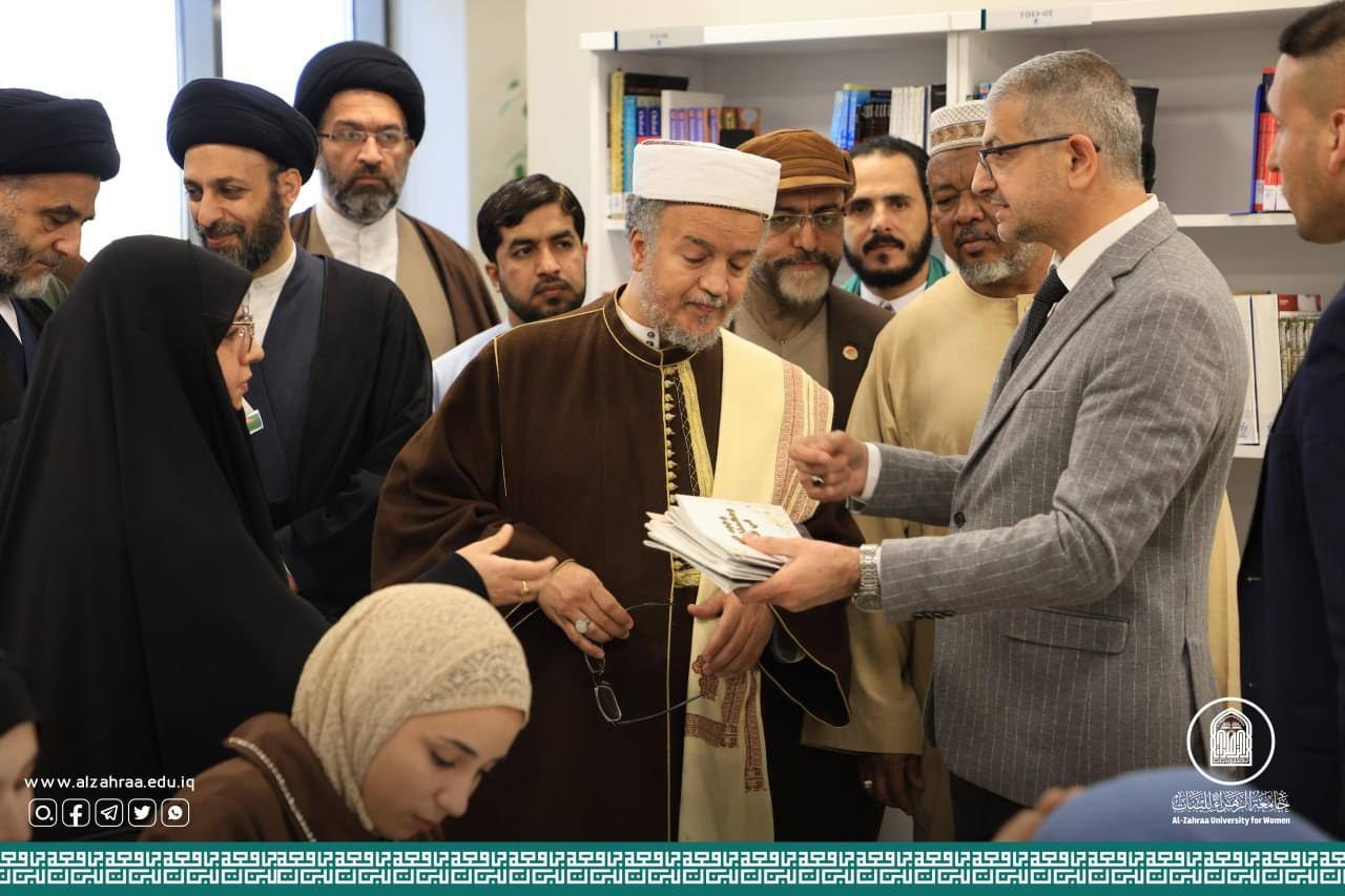 وفود تزور قسم المكتبة المركزية...